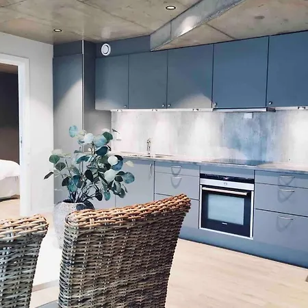 Apartment Panoramaresort: Hardangerfjord Waterfront Retreat With Boat And Sauna