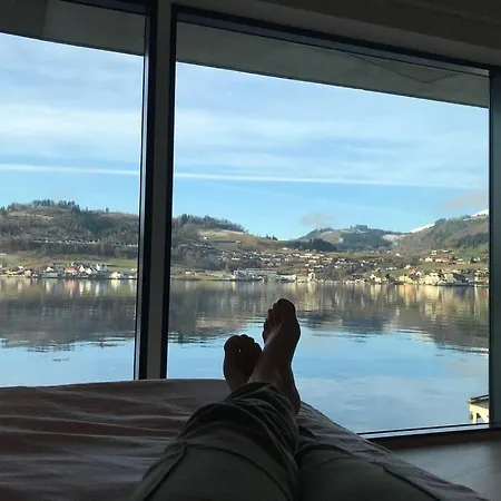 Panoramaresort: Hardangerfjord Waterfront Retreat With Boat And Sauna Apartment Oystese