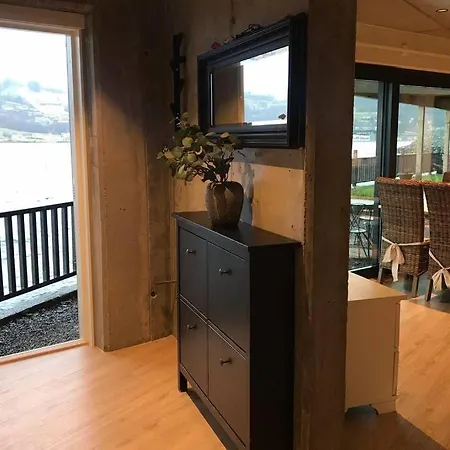 Panoramaresort: Hardangerfjord Waterfront Retreat With Boat And Sauna