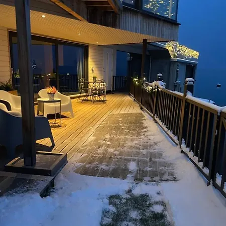 Panoramaresort: Hardangerfjord Waterfront Retreat With Boat And Sauna Oystese