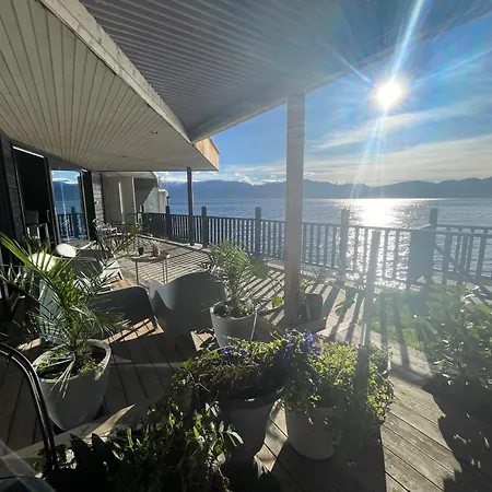 Panoramaresort: Hardangerfjord Waterfront Retreat With Boat And Sauna * Oystese
