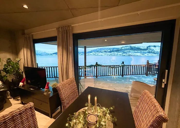 Panoramaresort In Hardangerfjorden I Sjokanten Ved Hardangerfjorden For 7 Personer Boat , Sauna,kajak, Sup For Rent 公寓 *