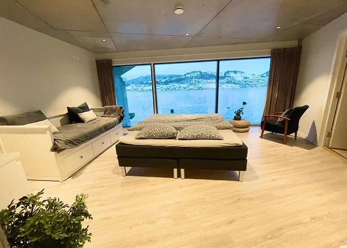 Panoramaresort In Hardangerfjorden I Sjokanten Ved Hardangerfjorden For 7 Personer Boat , Sauna,kajak, Sup For Rent 公寓 厄于斯特瑟